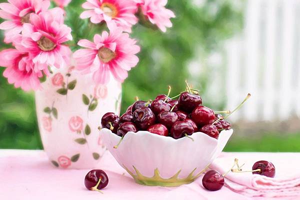 cherries-in-a-bowl-773021_960_720.jpg